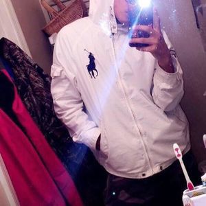 Meet your Posher, Darius